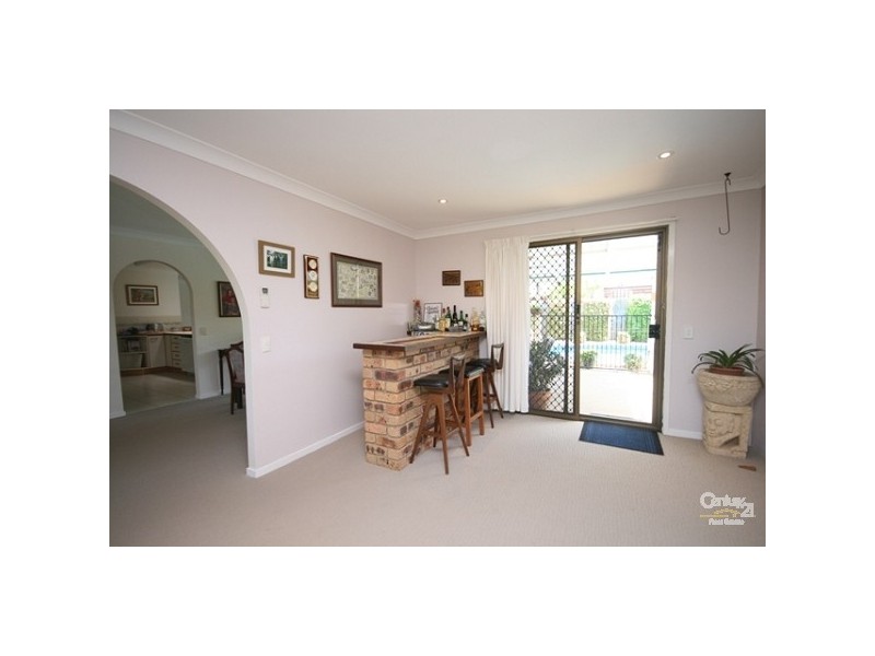 6 Tau Court, Maroochydore QLD 4558