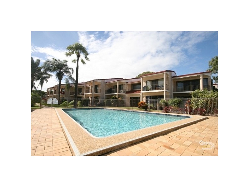 12 45 Bradman Avenue, Maroochydore QLD 4558