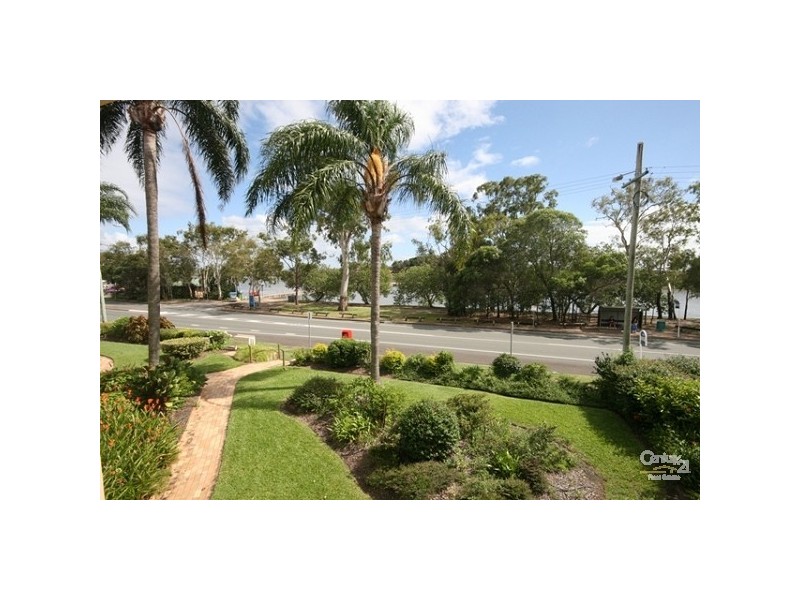 12 45 Bradman Avenue, Maroochydore QLD 4558