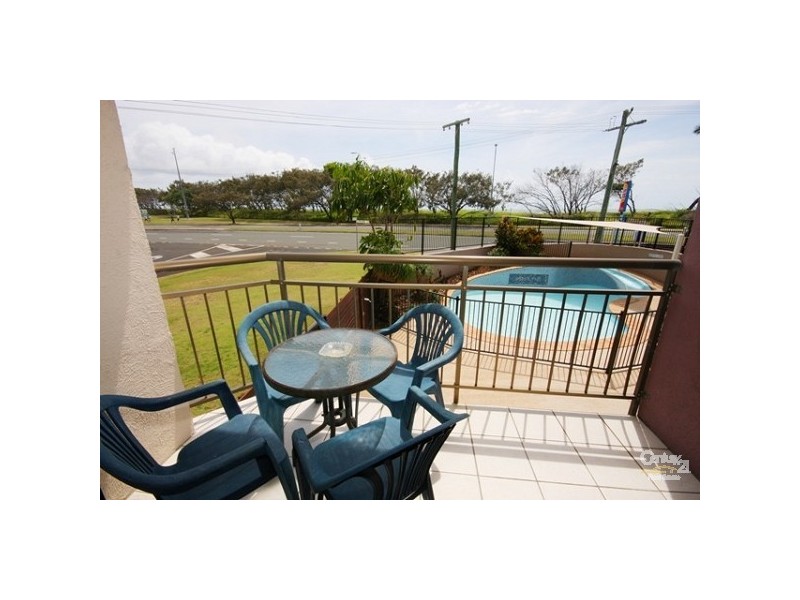 13 2 Maroubra Street, Maroochydore QLD 4558
