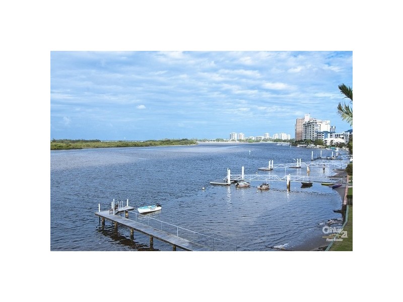 9 146 Duporth Avenue, Maroochydore QLD 4558