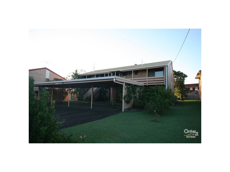 4 10 Barooga Crescent, Mooloolaba QLD 4557