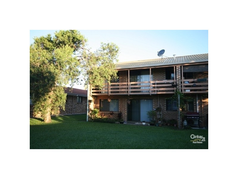 4 10 Barooga Crescent, Mooloolaba QLD 4557