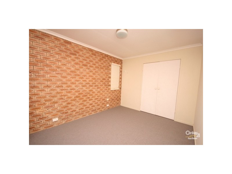 4 10 Barooga Crescent, Mooloolaba QLD 4557