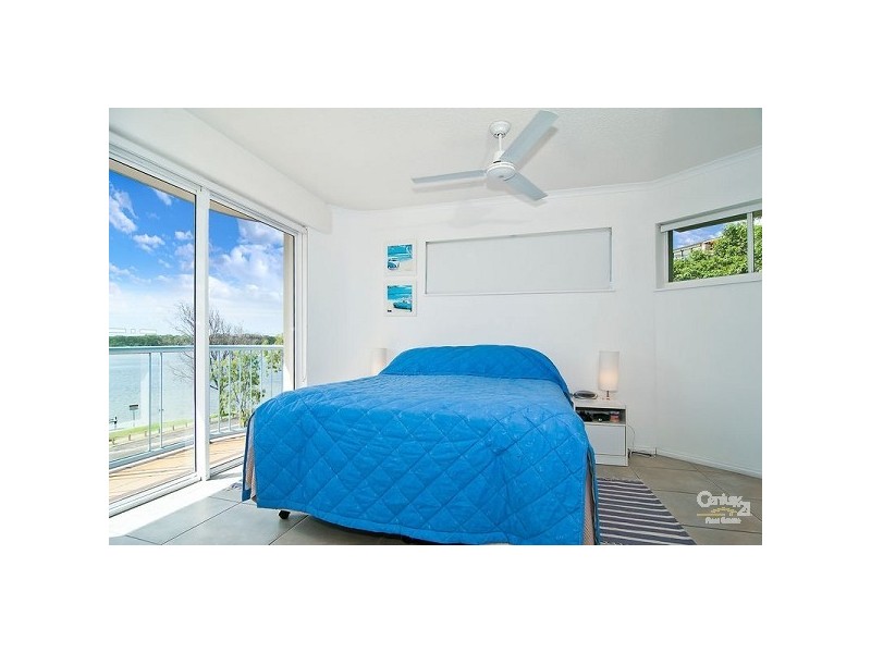 17 2 Picnic Point Esplanade, Maroochydore QLD 4558