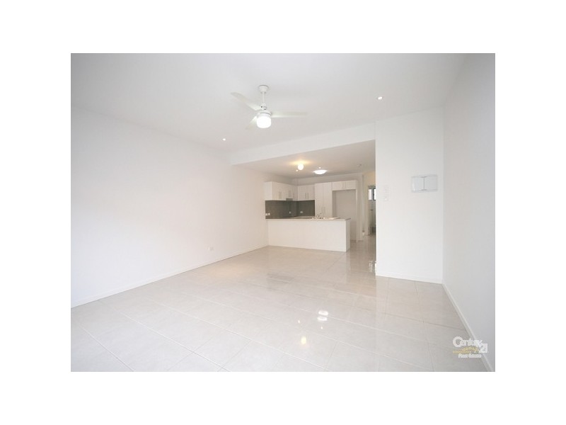 2 / 131 Duporth Avenue, Maroochydore QLD 4558