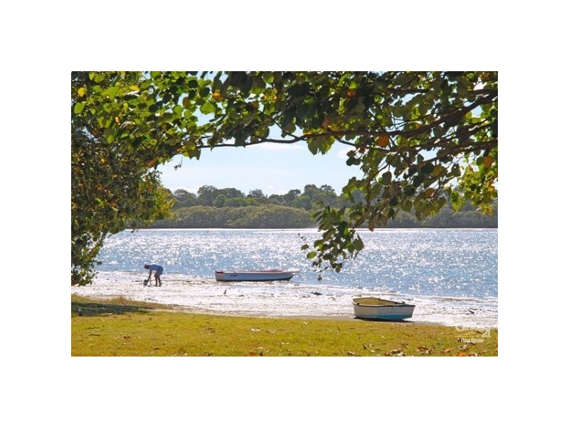 6 105 Bradman Avenue, Maroochydore QLD 4558