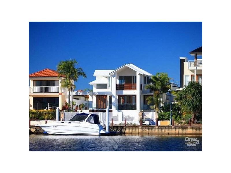 3 Caymen, Parrearra QLD 4575