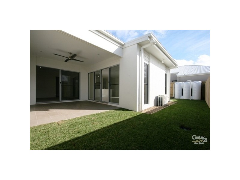 2/27 Tibouchina Street, Mountain Creek QLD 4557