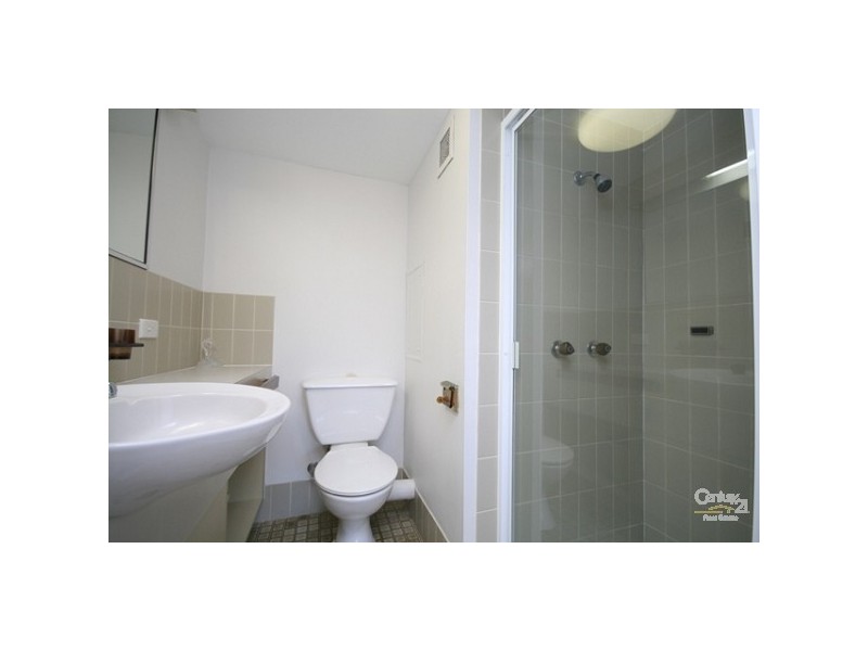 5 / 27 Sixth Avenue, Maroochydore QLD 4558