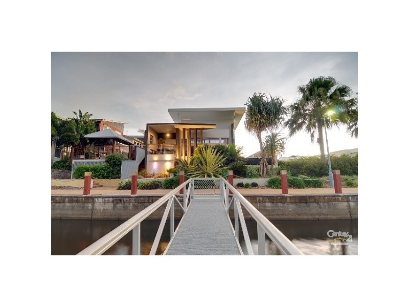 7 Santorini Court, Parrearra QLD 4575