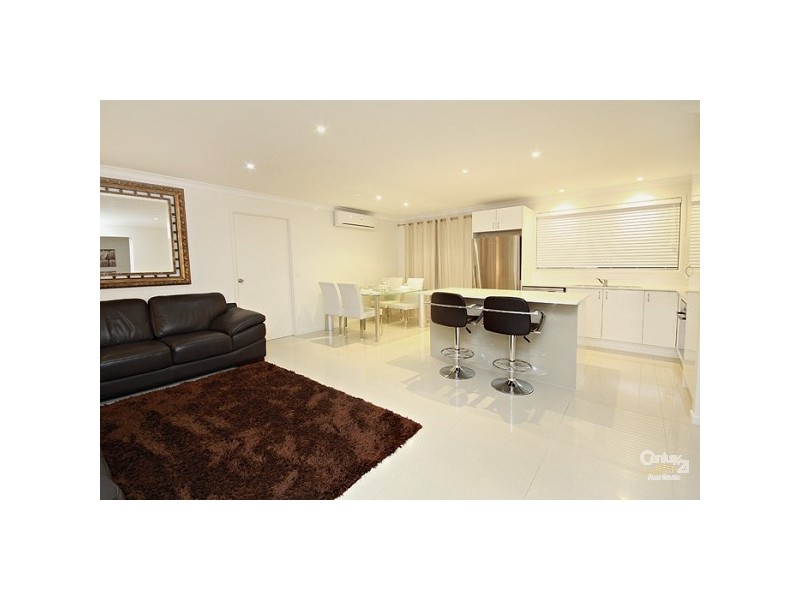 4 Ku Ring Gai, Kuluin QLD 4558