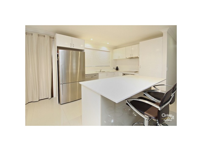 4 Ku Ring Gai, Kuluin QLD 4558