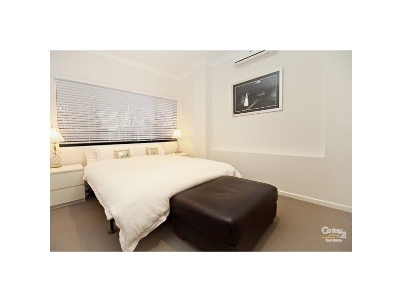 4 Ku Ring Gai, Kuluin QLD 4558