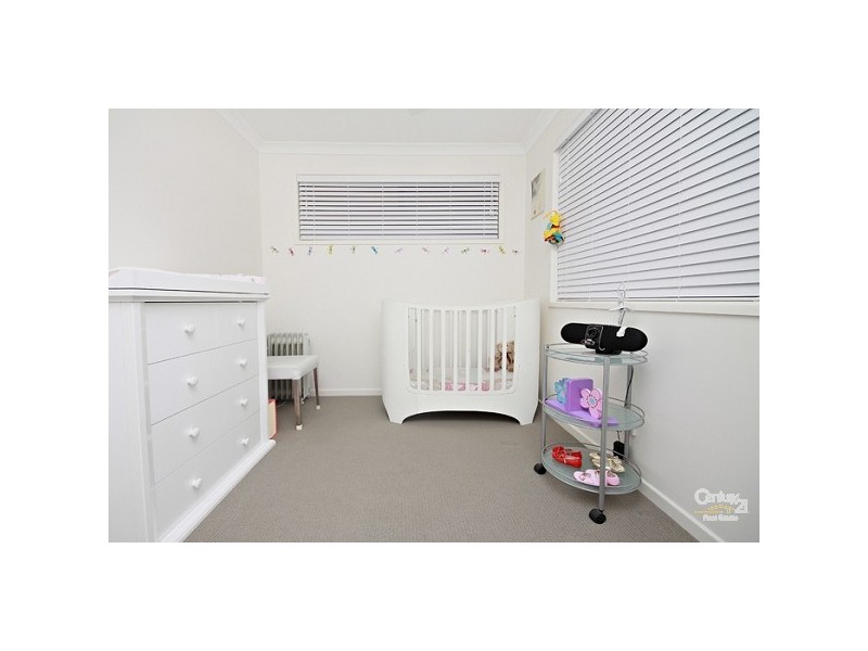 4 Ku Ring Gai, Kuluin QLD 4558