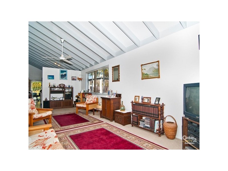 2A Admirals Court, Mooloolaba QLD 4557