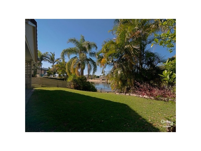 2A Admirals Court, Mooloolaba QLD 4557
