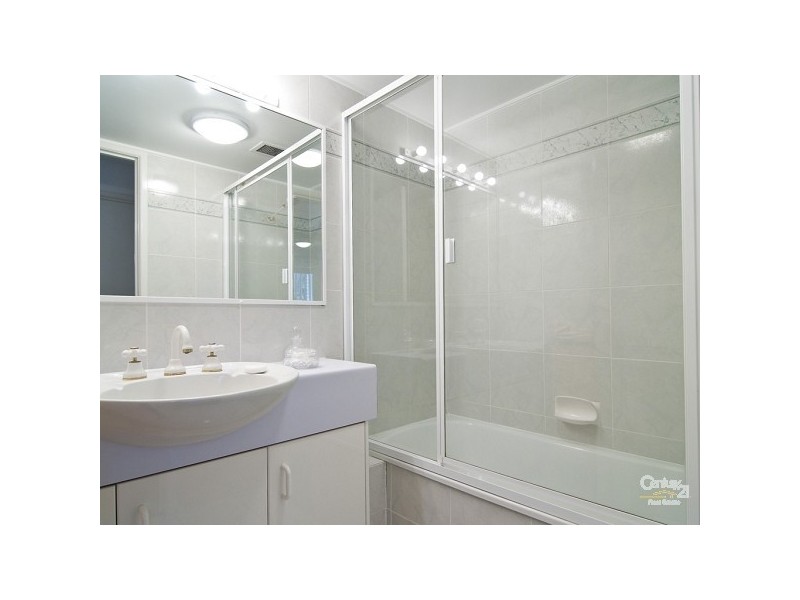 7/2 Duporth Avenue, Maroochydore QLD 4558