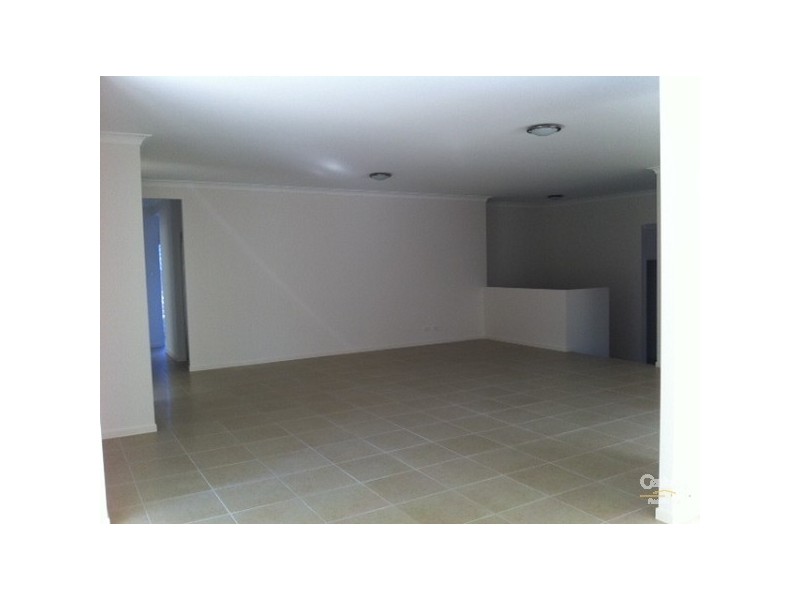 18 Crows Ash Place, Kuluin QLD 4558