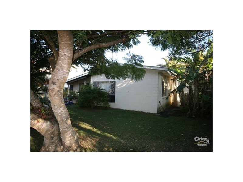 229 Broadwater Avenue West, Maroochydore QLD 4558