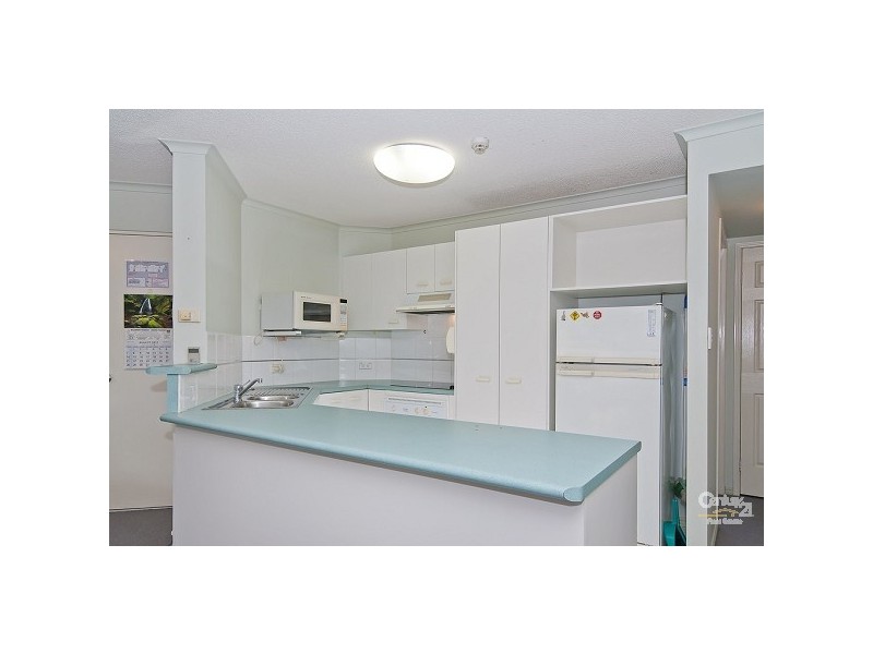 8/2-4 Picnic Point Esplanade, Maroochydore QLD 4558
