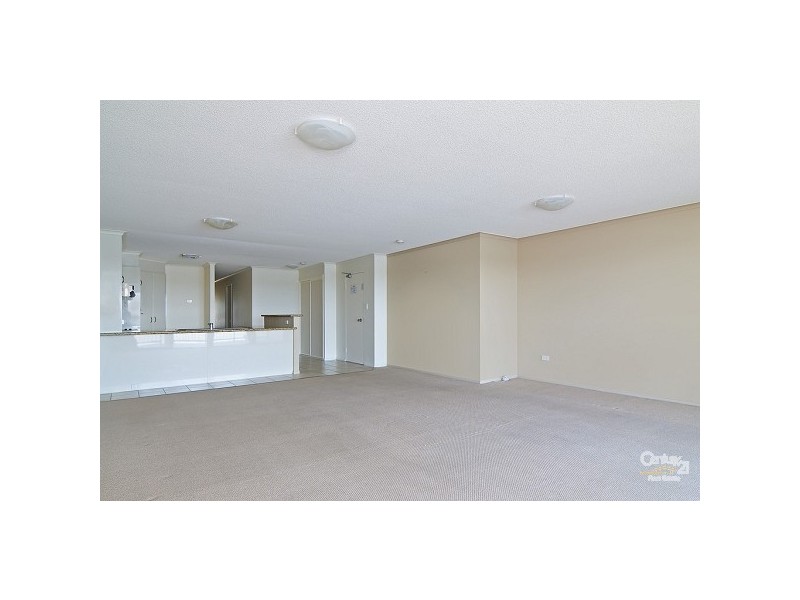 10 / 136 Duporth Avenue, Maroochydore QLD 4558