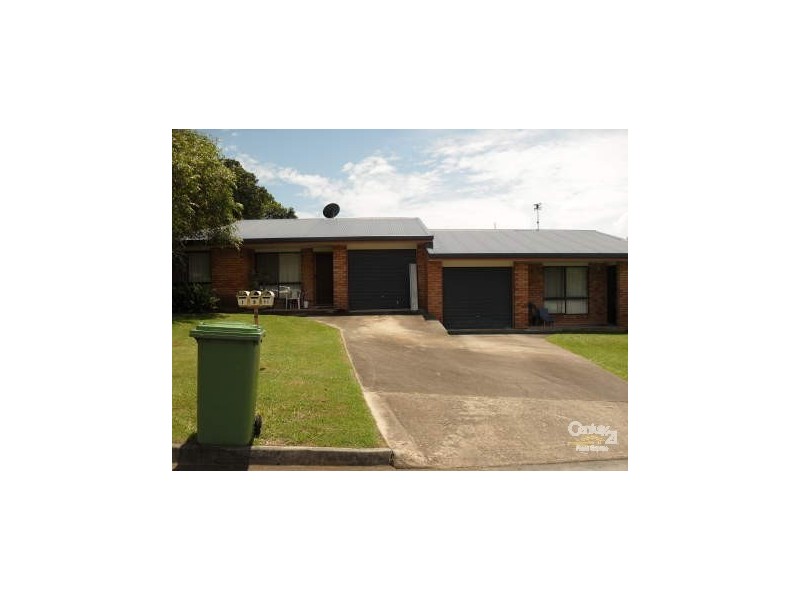 2/2 Boongala, Maroochydore QLD 4558