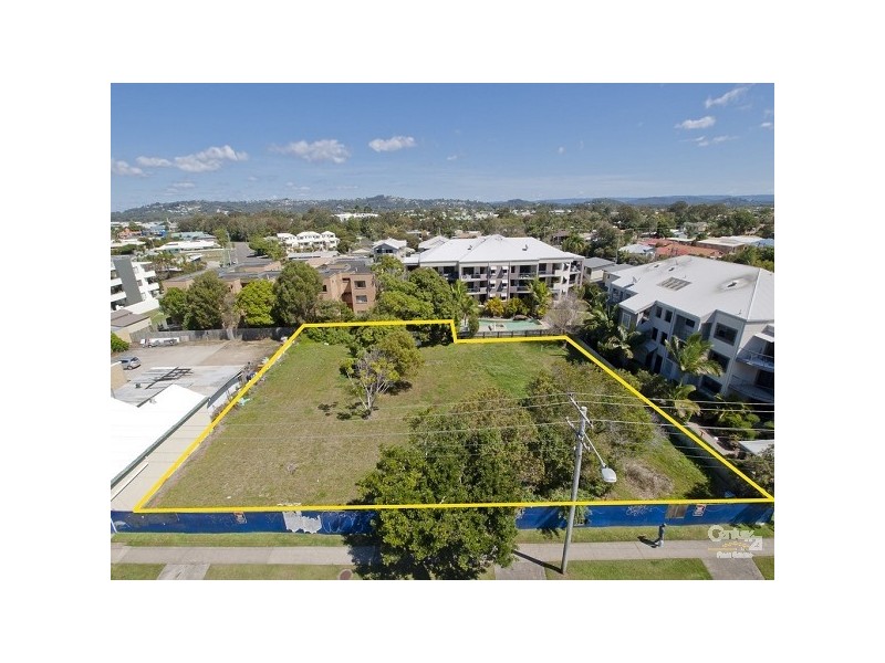 87 Duporth Avenue, Maroochydore QLD 4558
