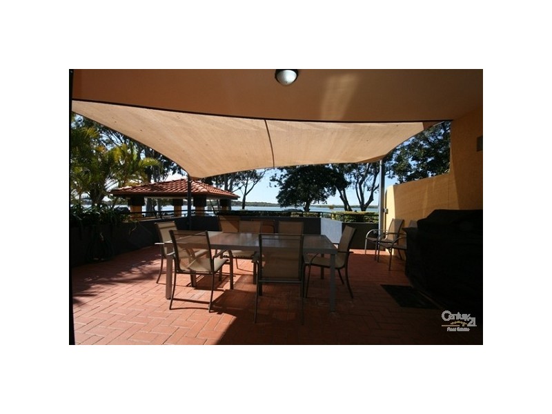 1/24 Picnic Point Esplanade, Maroochydore QLD 4558