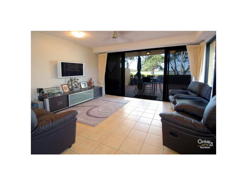 2/24 Picnic Point Esplanade, Maroochydore QLD 4558