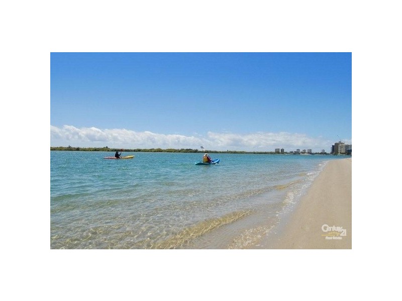 2/24 Picnic Point Esplanade, Maroochydore QLD 4558