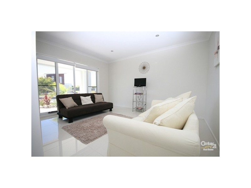 47 North Beach Place, Mudjimba QLD 4564