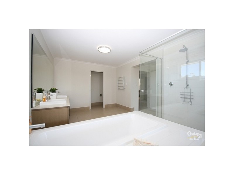 47 North Beach Place, Mudjimba QLD 4564