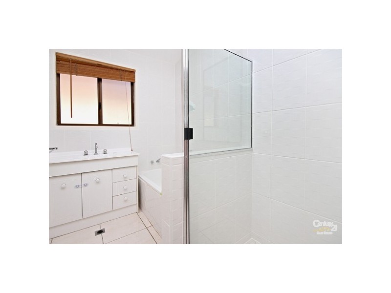 11 Cypress Street, Kuluin QLD 4558