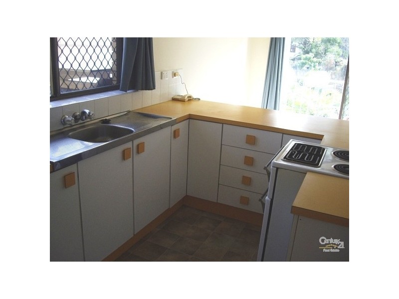 2/13 Muraban, Mooloolaba QLD 4557