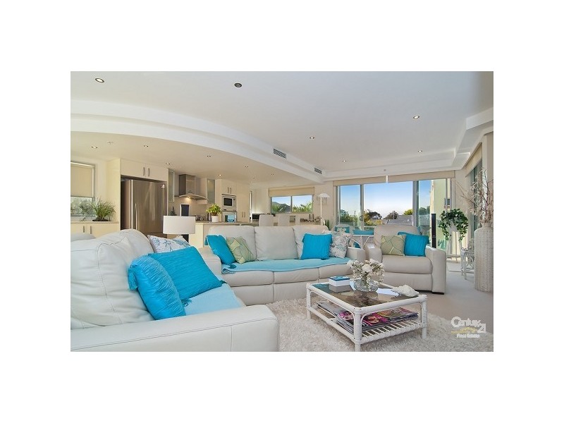 2/62 Sixth Avenue, Maroochydore QLD 4558