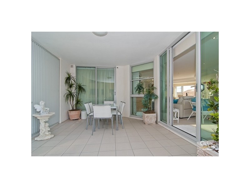 2/62 Sixth Avenue, Maroochydore QLD 4558