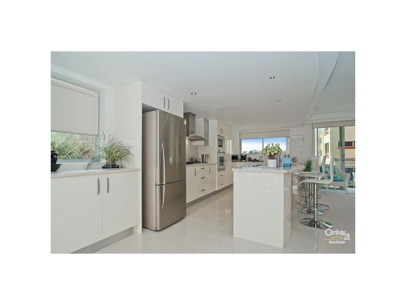 2/62 Sixth Avenue, Maroochydore QLD 4558