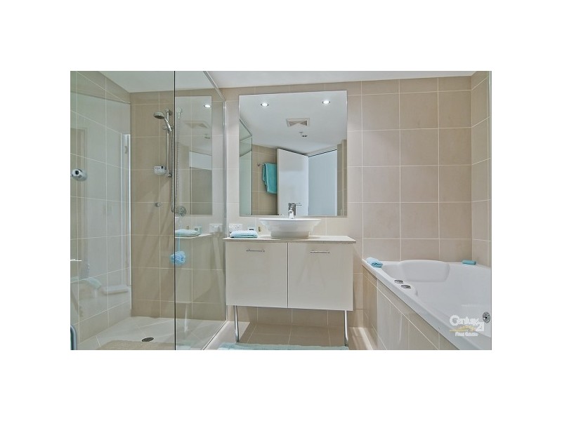 2/62 Sixth Avenue, Maroochydore QLD 4558