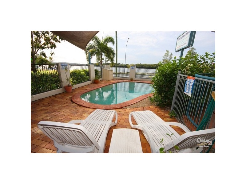 2/271 Bradman Avenue, Maroochydore QLD 4558