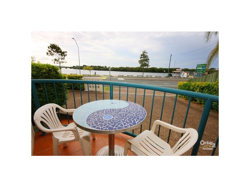 2/271 Bradman Avenue, Maroochydore QLD 4558