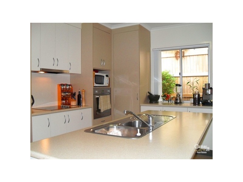 1/8 Camden Way, Maroochydore QLD 4558