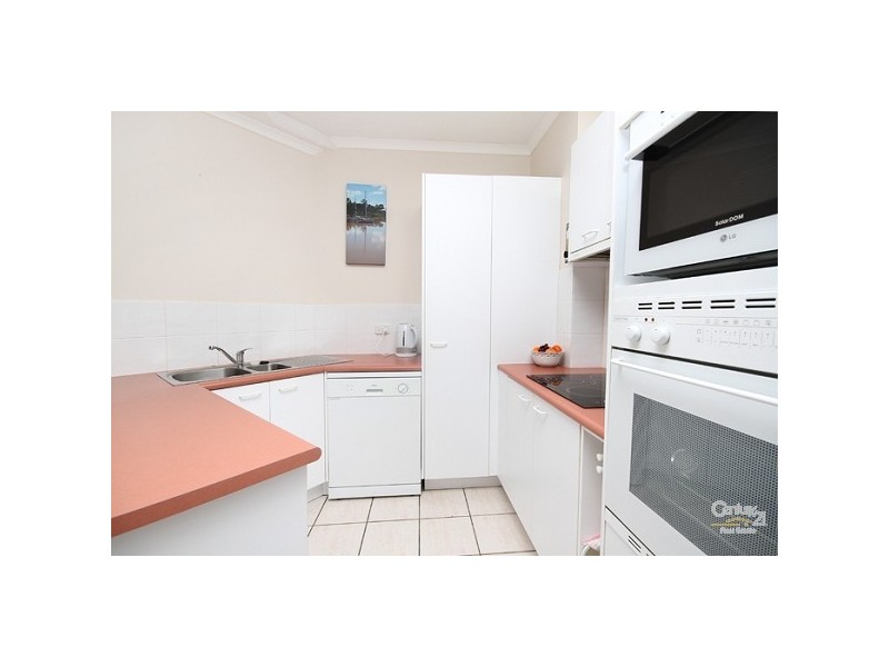 1/14 Wright Street, Maroochydore QLD 4558