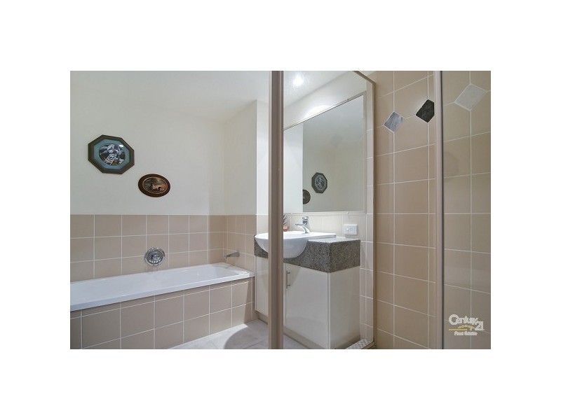 33/132 Duporth Avenue, Maroochydore QLD 4558