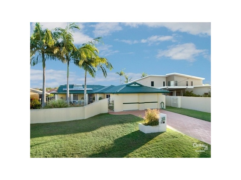 33 Summer Drive, Maroochydore QLD 4558