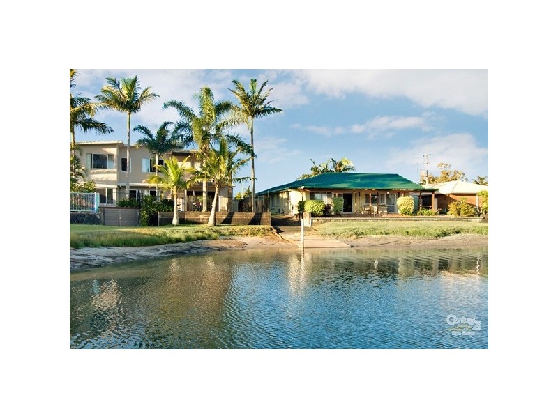 33 Summer Drive, Maroochydore QLD 4558