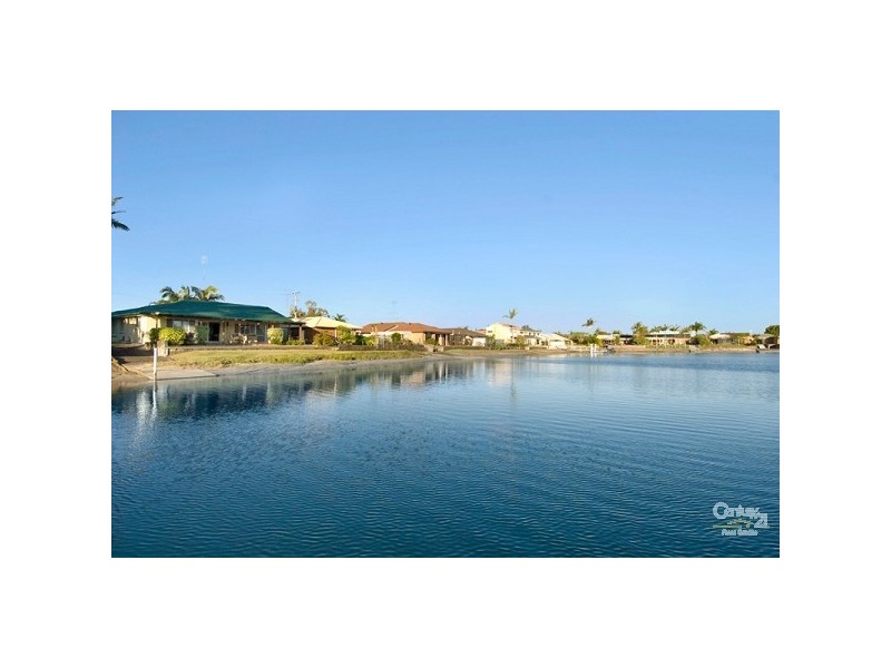 33 Summer Drive, Maroochydore QLD 4558