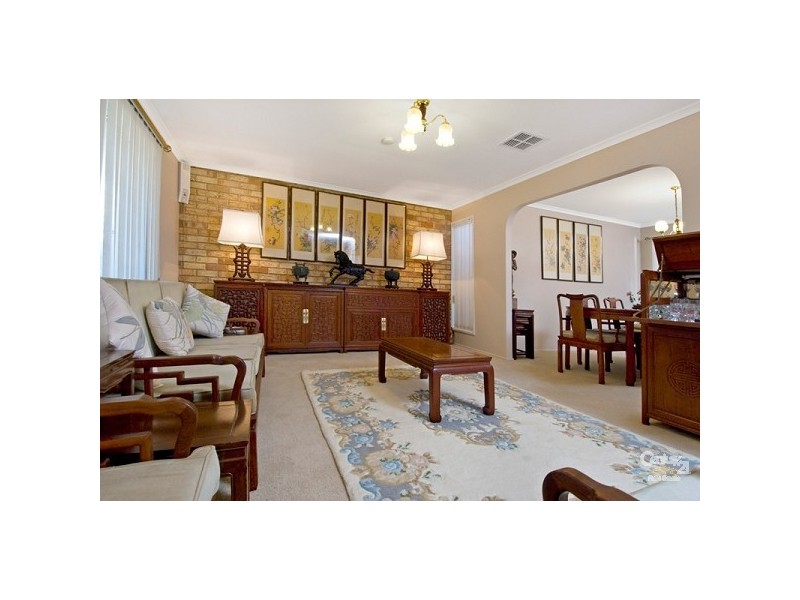 33 Summer Drive, Maroochydore QLD 4558