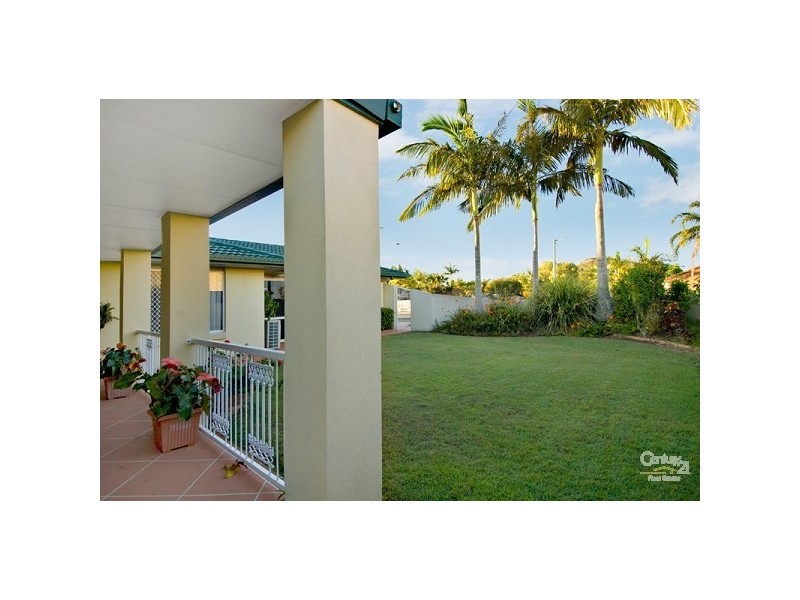 33 Summer Drive, Maroochydore QLD 4558