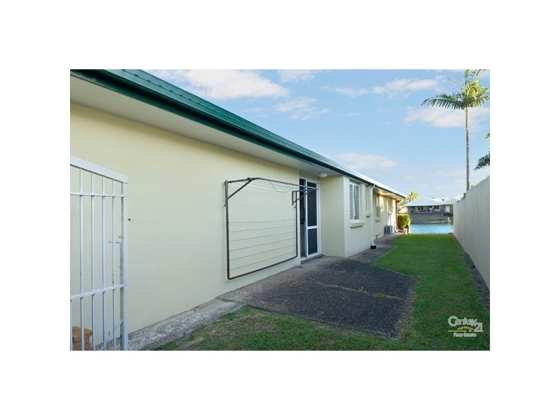 33 Summer Drive, Maroochydore QLD 4558